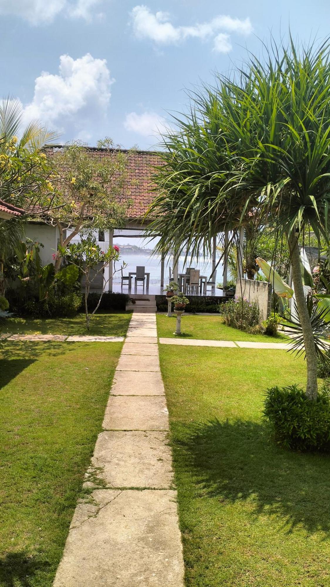 Lebaoh Nusa Cottage Lembongan Exterior photo