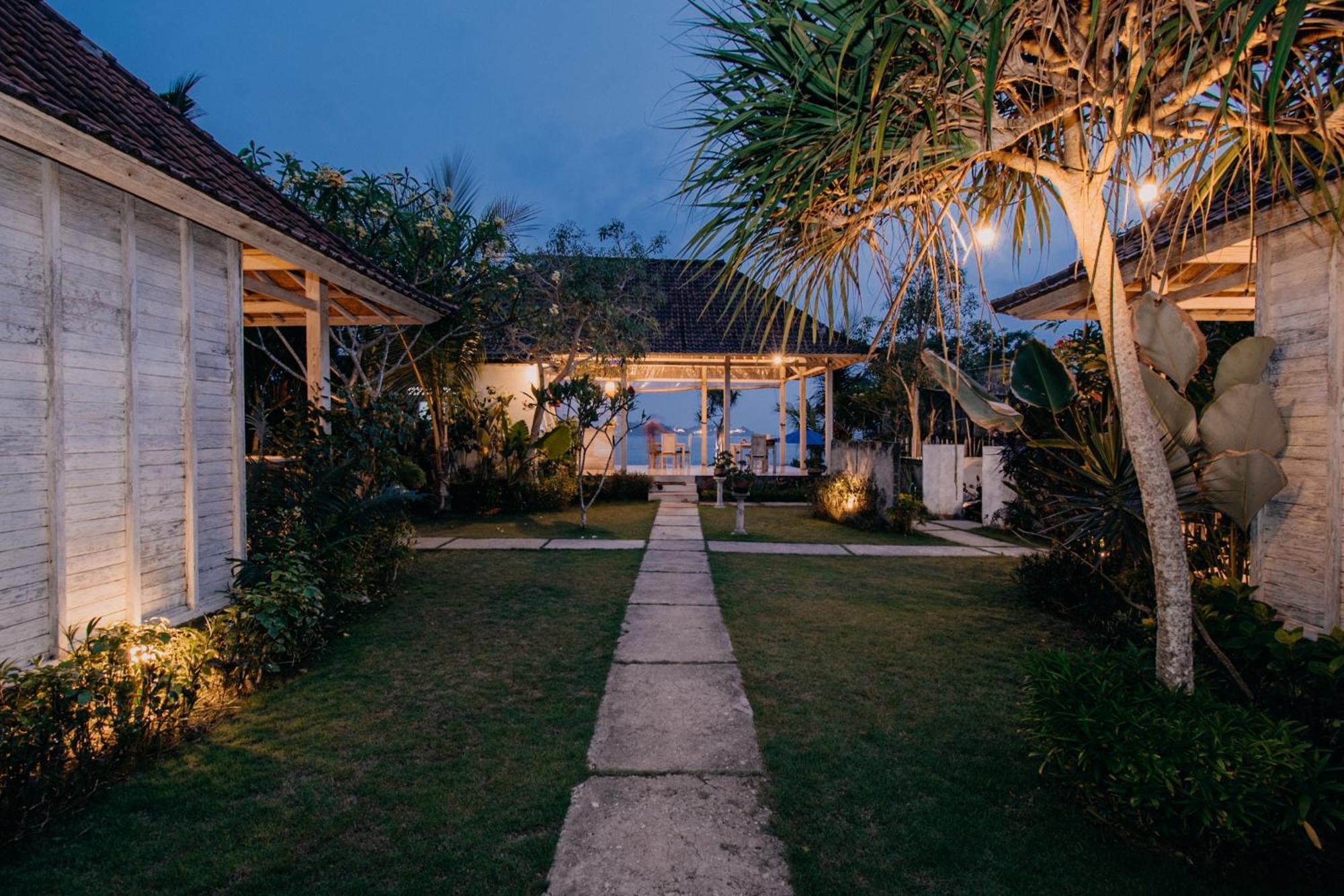 Lebaoh Nusa Cottage Lembongan Exterior photo